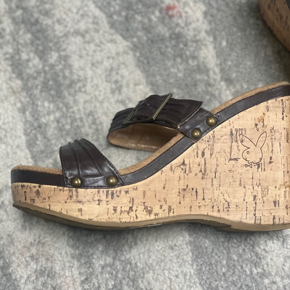 Brown high wedge - Picture 2 of 2